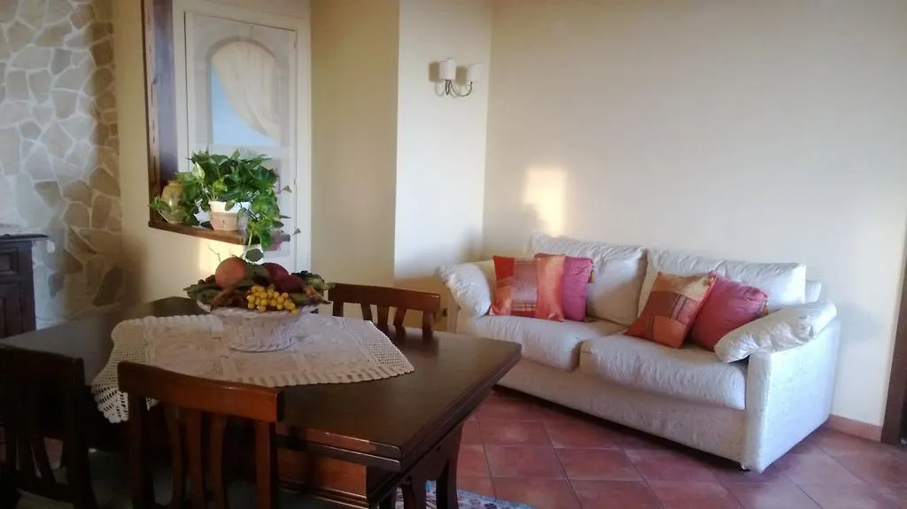 La Casa Di Claudia Villa Sant'Agata Li Battiati Italy