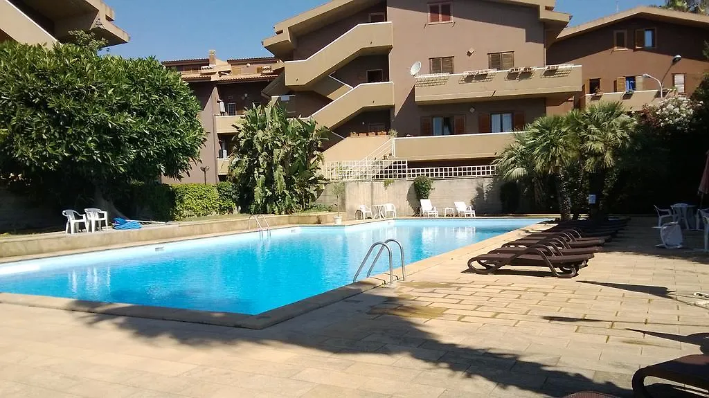 La Casa Di Claudia Villa Sant'Agata Li Battiati 0*,